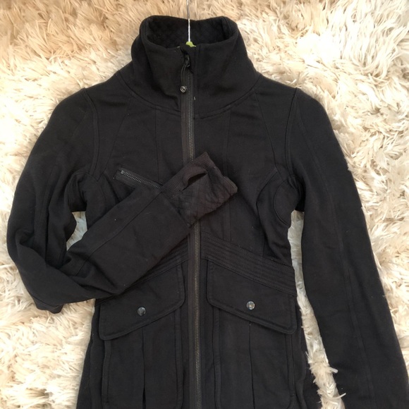 Lululemon jacket - Picture 3 of 4